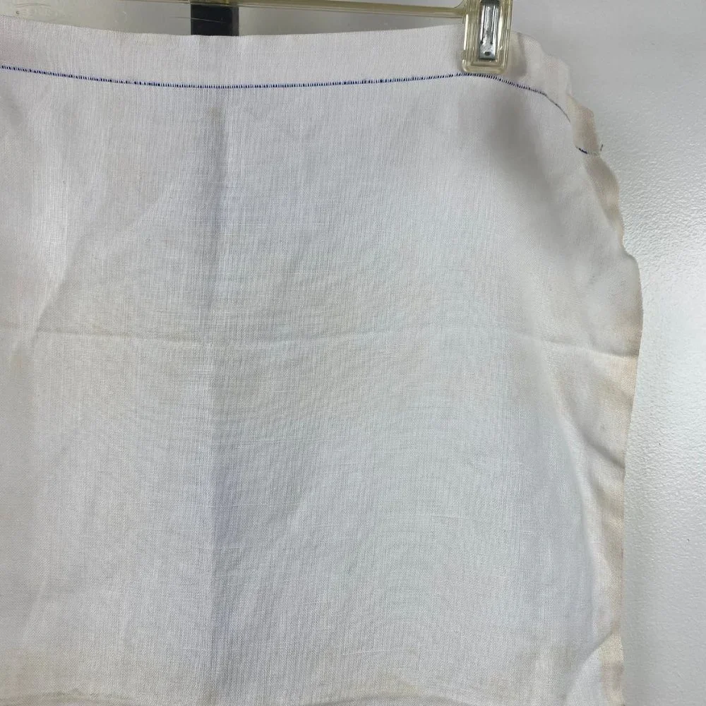 Vintage Linen Table Runner w/ Embroidery 26.5